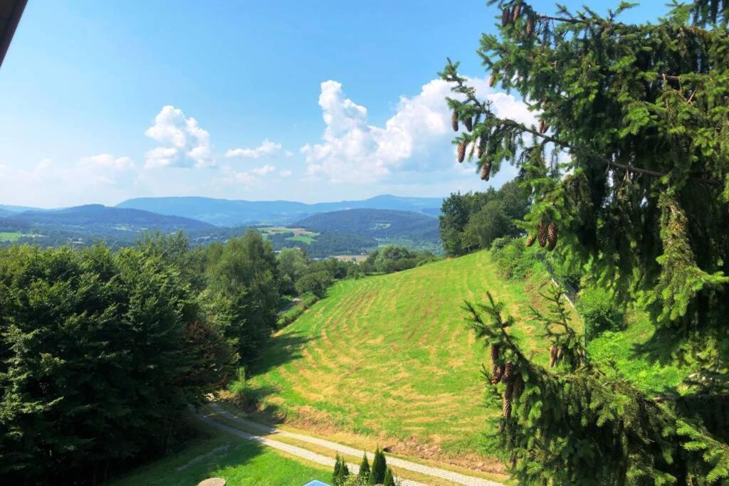 Dom Na Wzgorzu Z Pieknymi Widokami. Miejsce Tropie Villa Exterior photo